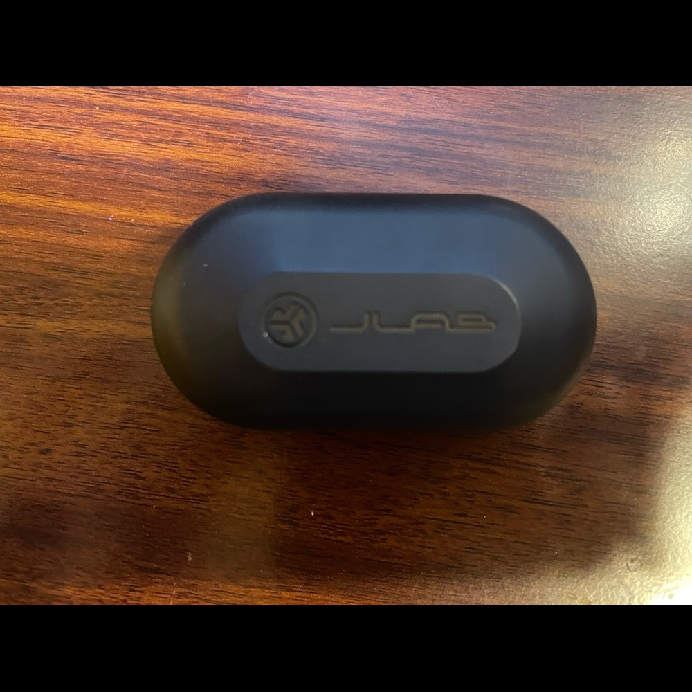 Jlab wireless earbuds used 2 times, hardly used